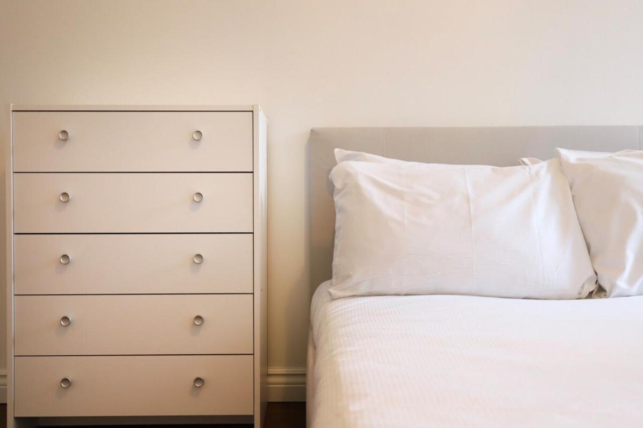 Beautiful 2 Bedroom Property In Borough London Exteriör bild